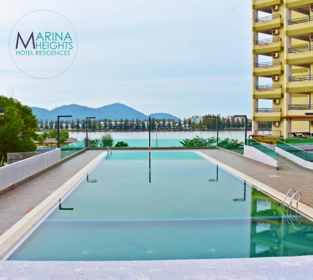 לומוט Marina Heights Hotel Residences מראה חיצוני תמונה