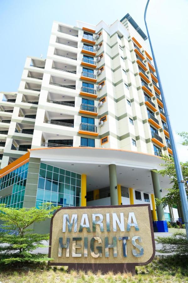 לומוט Marina Heights Hotel Residences מראה חיצוני תמונה