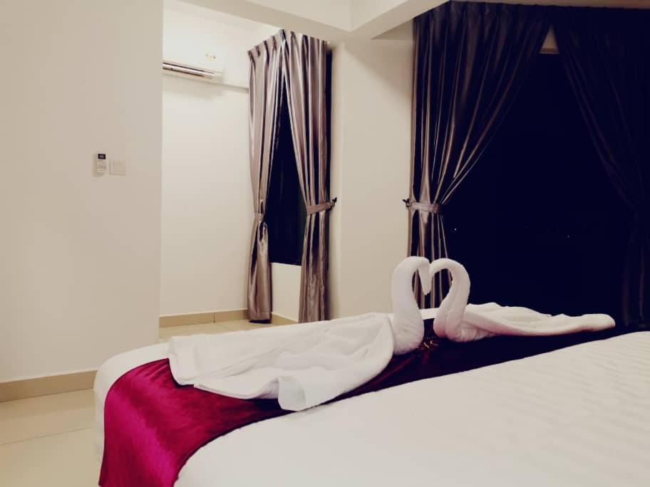 לומוט Marina Heights Hotel Residences מראה חיצוני תמונה