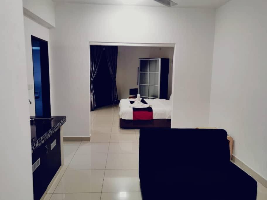 לומוט Marina Heights Hotel Residences מראה חיצוני תמונה