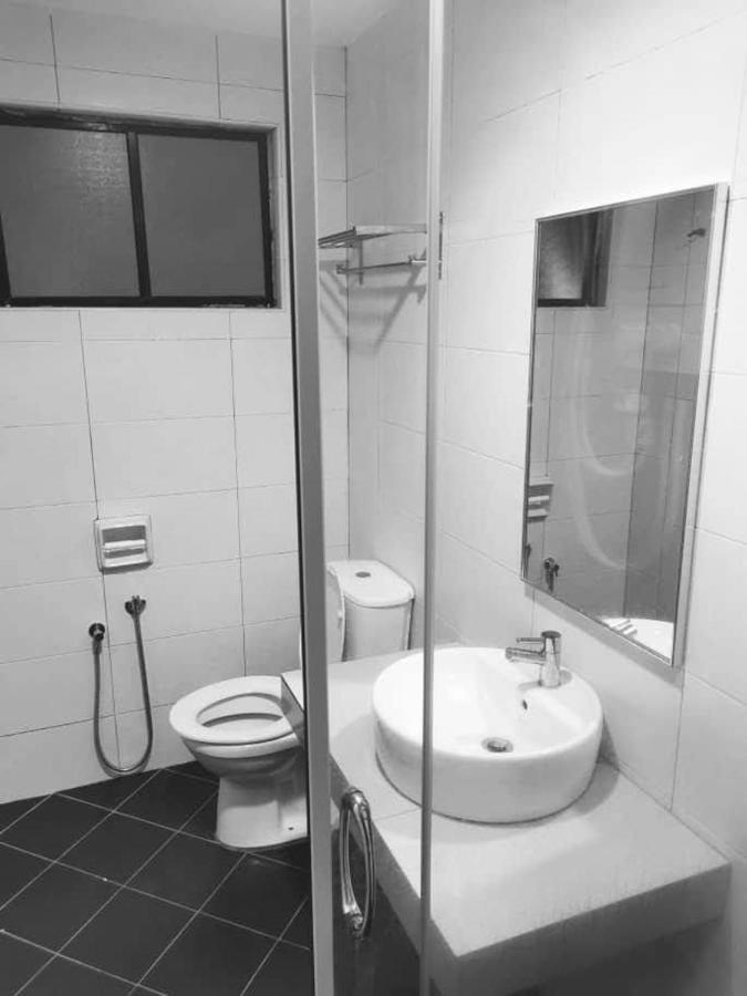 לומוט Marina Heights Hotel Residences מראה חיצוני תמונה