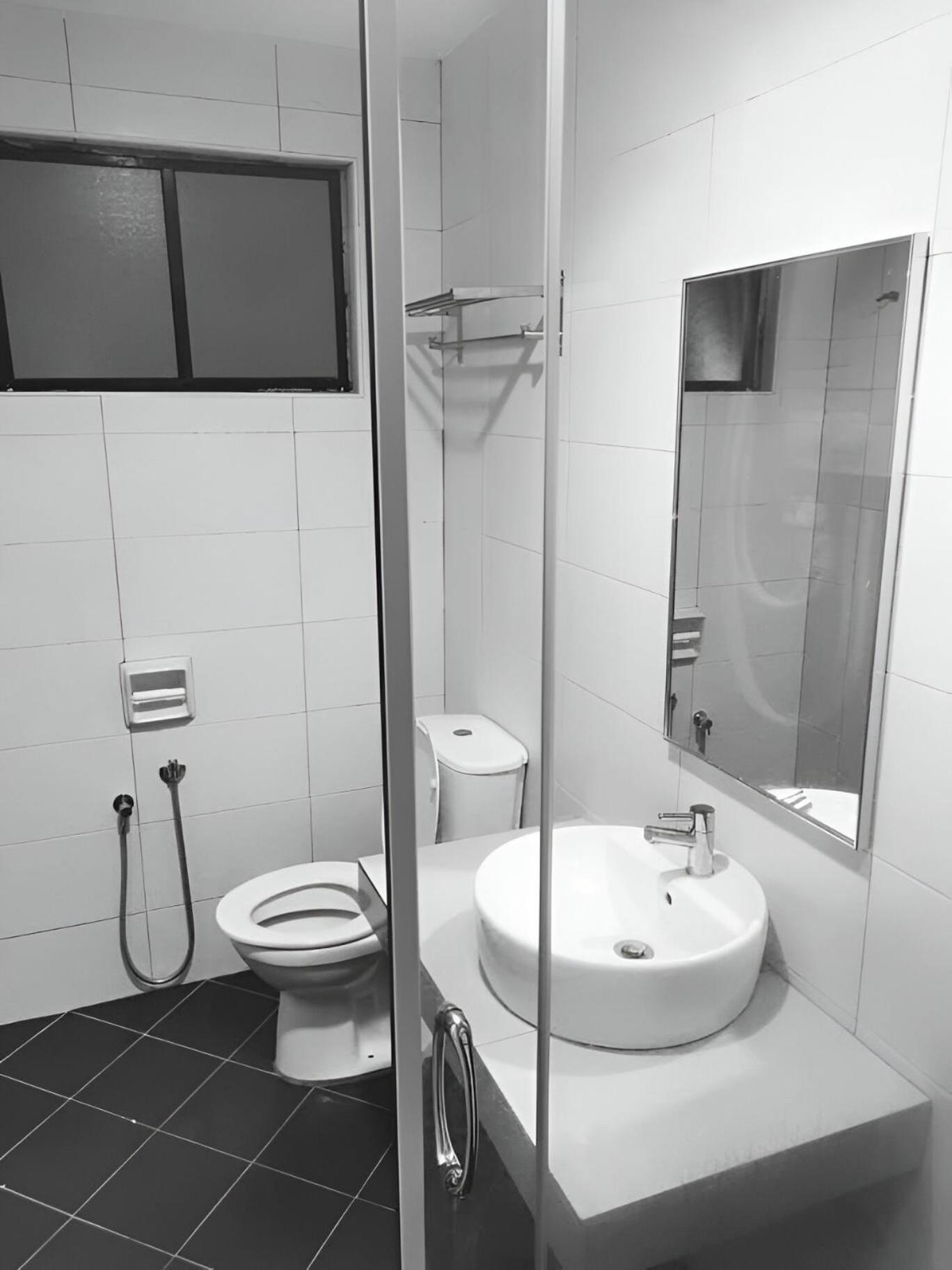 לומוט Marina Heights Hotel Residences מראה חיצוני תמונה