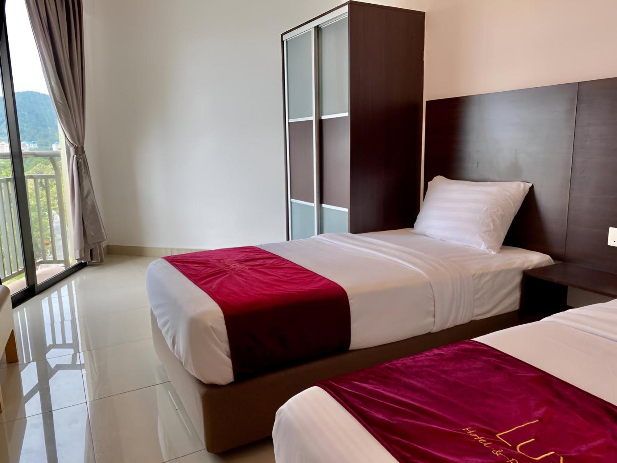 לומוט Marina Heights Hotel Residences מראה חיצוני תמונה